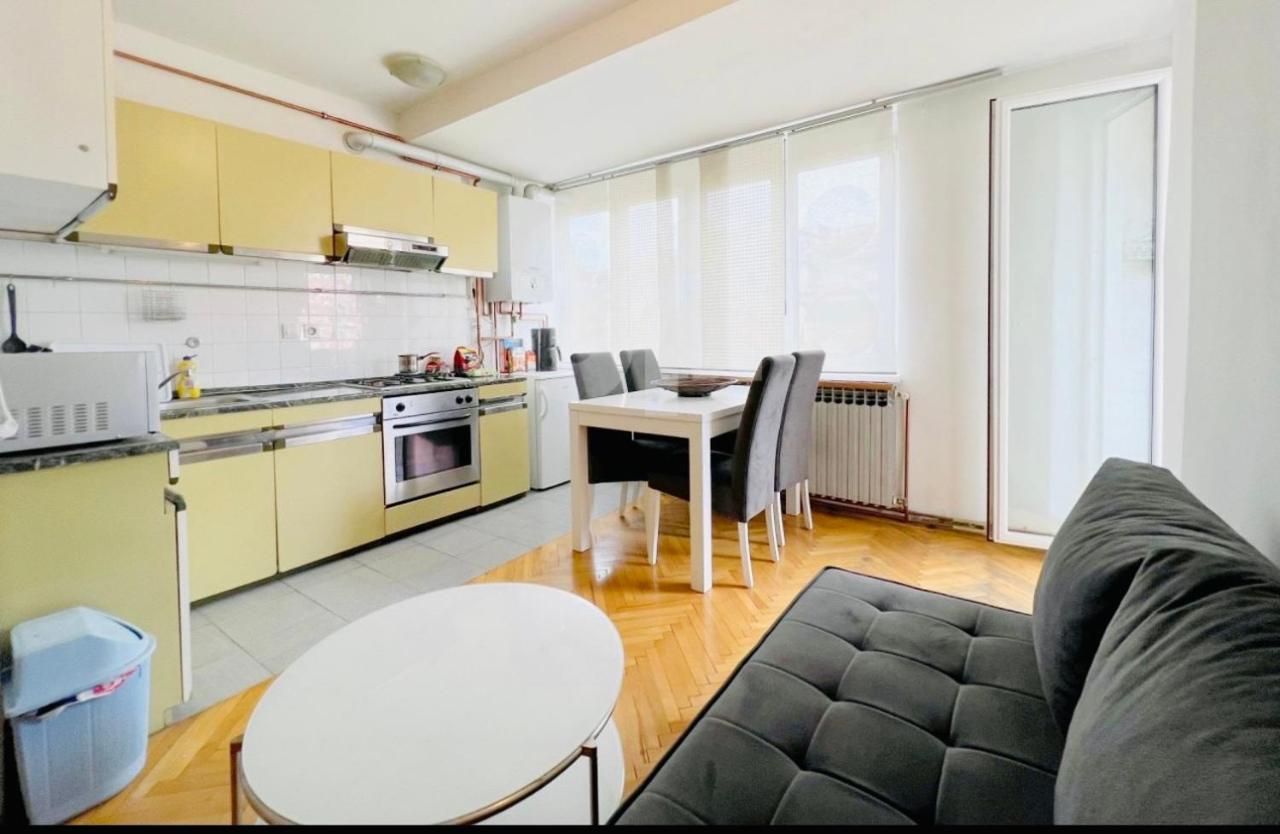 Apartment Baseskija Sarajevo Exteriör bild